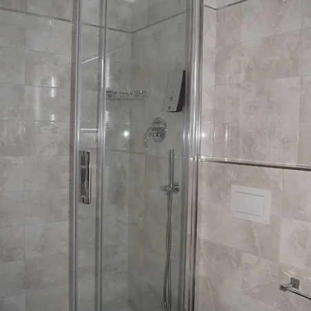 فندق Lido 3*