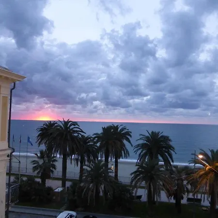Lido 3*