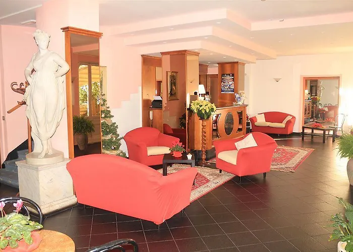 Lido Отель Варацце