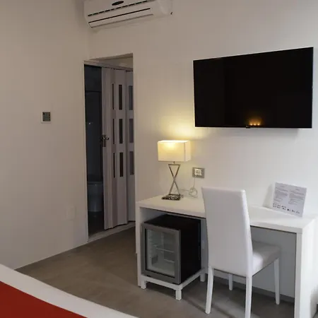 Lido Hotel 3*