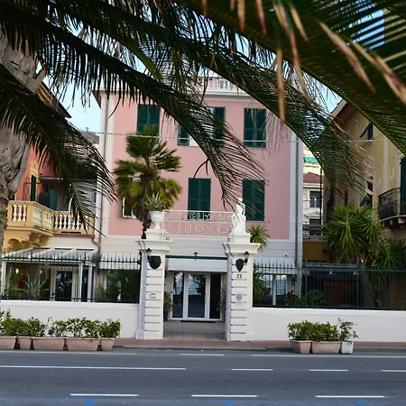 Lido 3* ואראצה