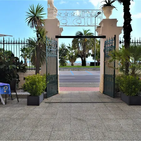 מלון Lido