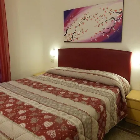 Lido Hotel Varraze