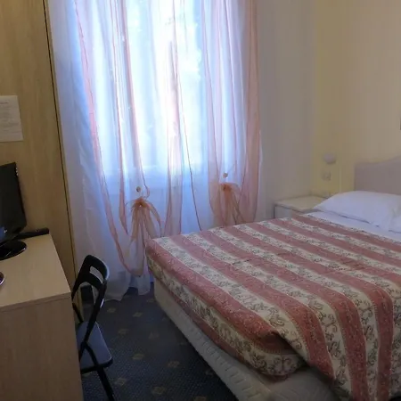 Lido Hotel Varraze
