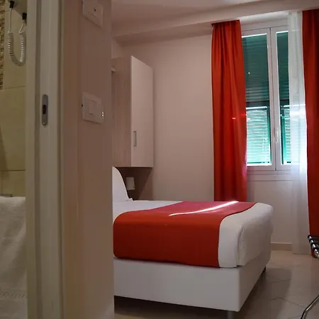 Lido Hotel 3*